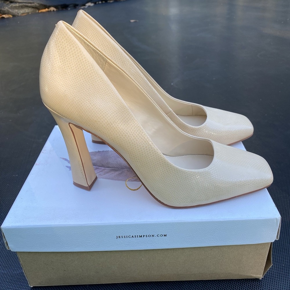 Jessica Simpson Mayrie Pumps Women's Shoes Size 10 Neutral Tan 3.5 in‎ Heels